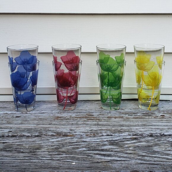 Other - 8 Stunning Poppy Flower Cerve Italian Drinking Glasses.